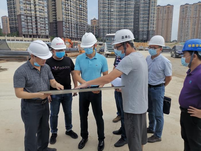 2.1調研現場(chǎng)。潘治昆 攝700.jpg