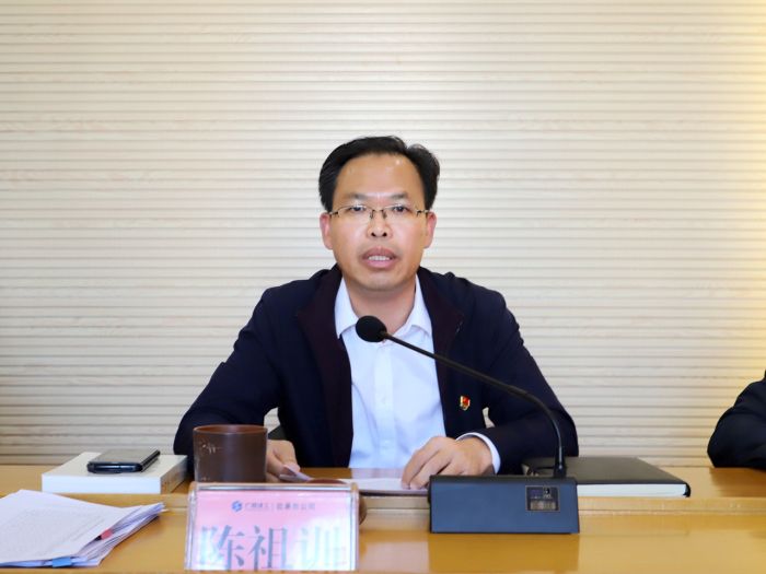 66陳祖訓作主題發(fā)言。譚龍 攝.jpg
