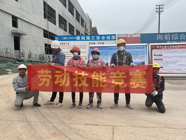 外墻涂料組合影。廖之錠 攝（修圖）.jpg
